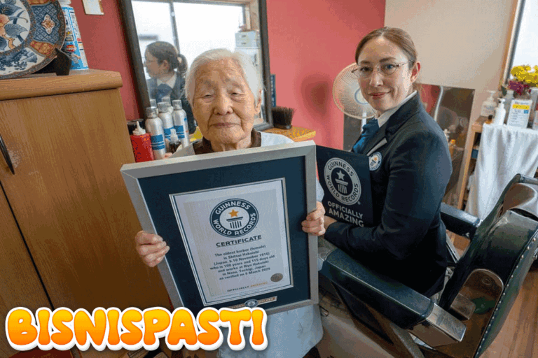 Ini Tukang Cukur Tertua di Dunia dengan Pengalaman Nyaris 100 Tahun